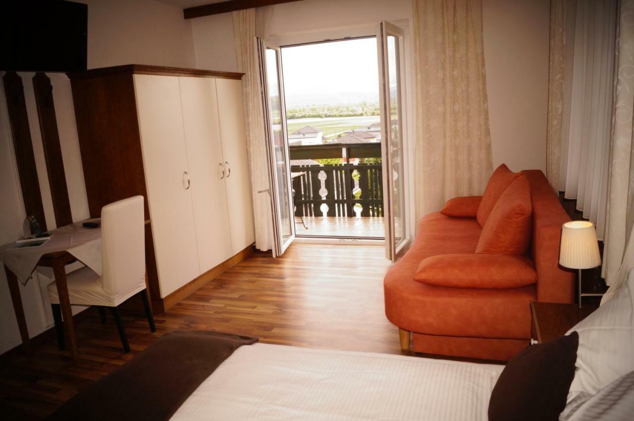 Pension Dobernig - Contactless Check In/Stay Klagenfurt am Woerthersee Luaran gambar